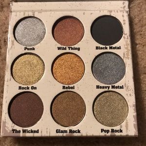 🍁Crown Glam Metals eyeshadow palette
